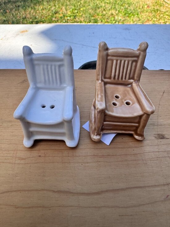 Cracker Barrel Other - Cracker Barrel Rocking Chair Salt Pepper Shakers Set White Brown Country Porch